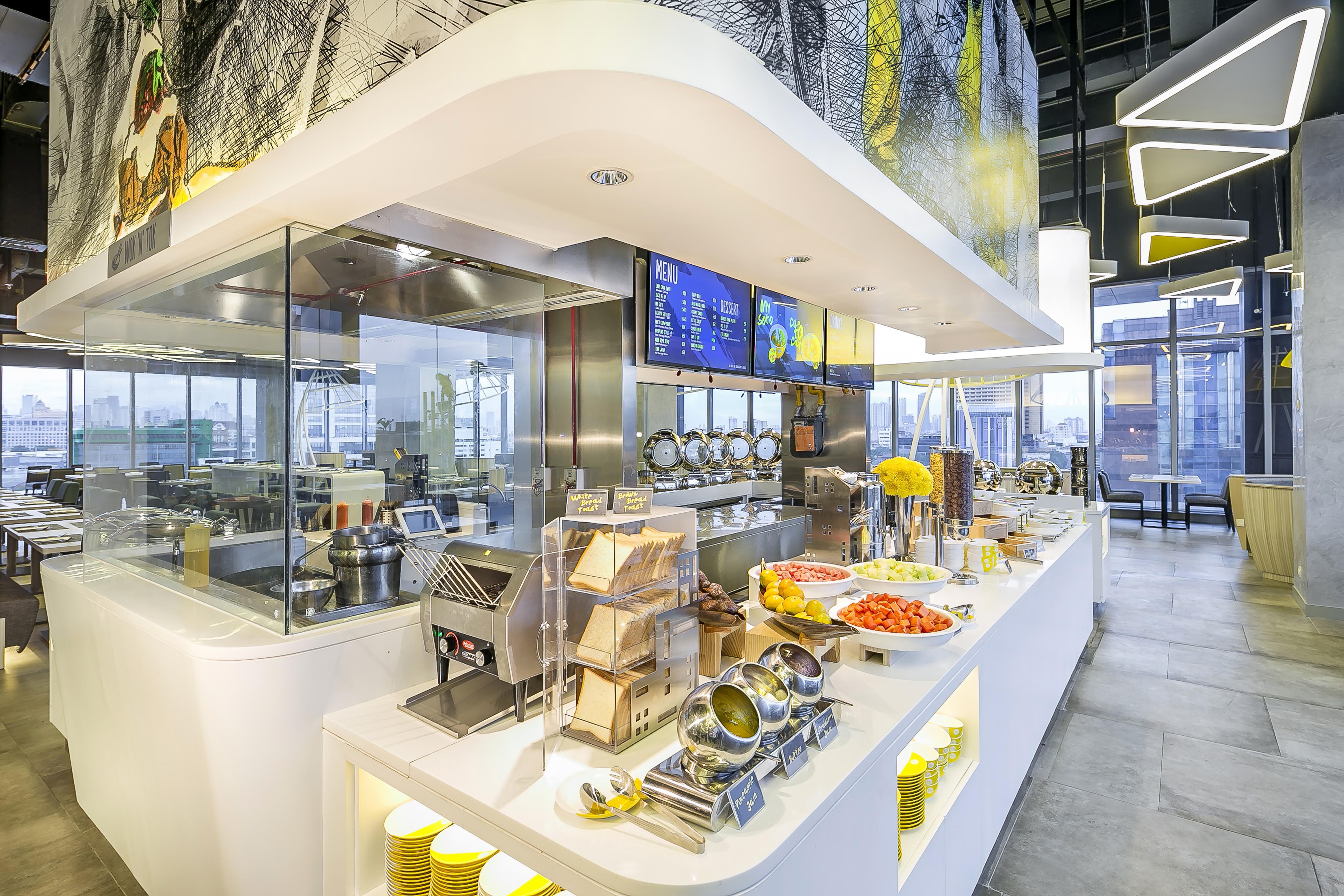 Yello Hotel Harmoni Jakarta Ngoại thất bức ảnh