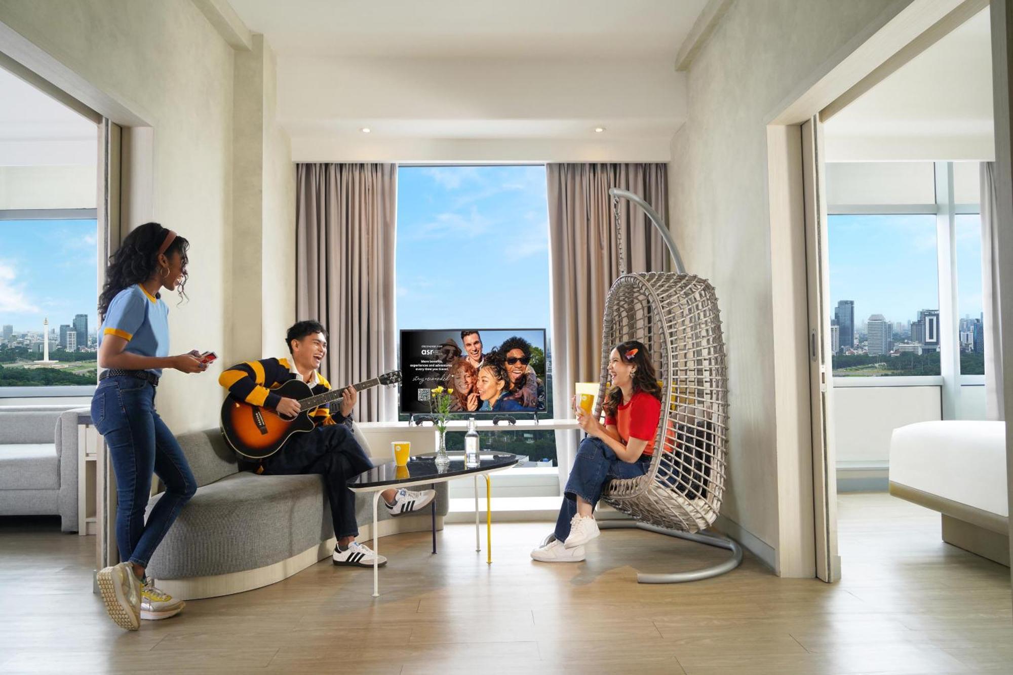 Yello Hotel Harmoni Jakarta Ngoại thất bức ảnh