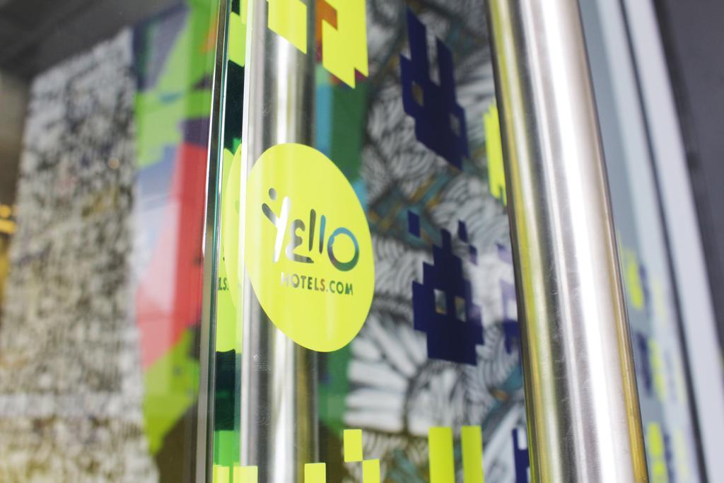Yello Hotel Harmoni Jakarta Ngoại thất bức ảnh