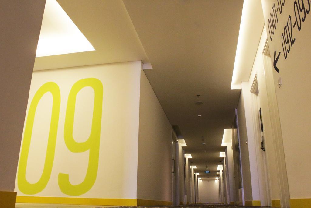 Yello Hotel Harmoni Jakarta Ngoại thất bức ảnh