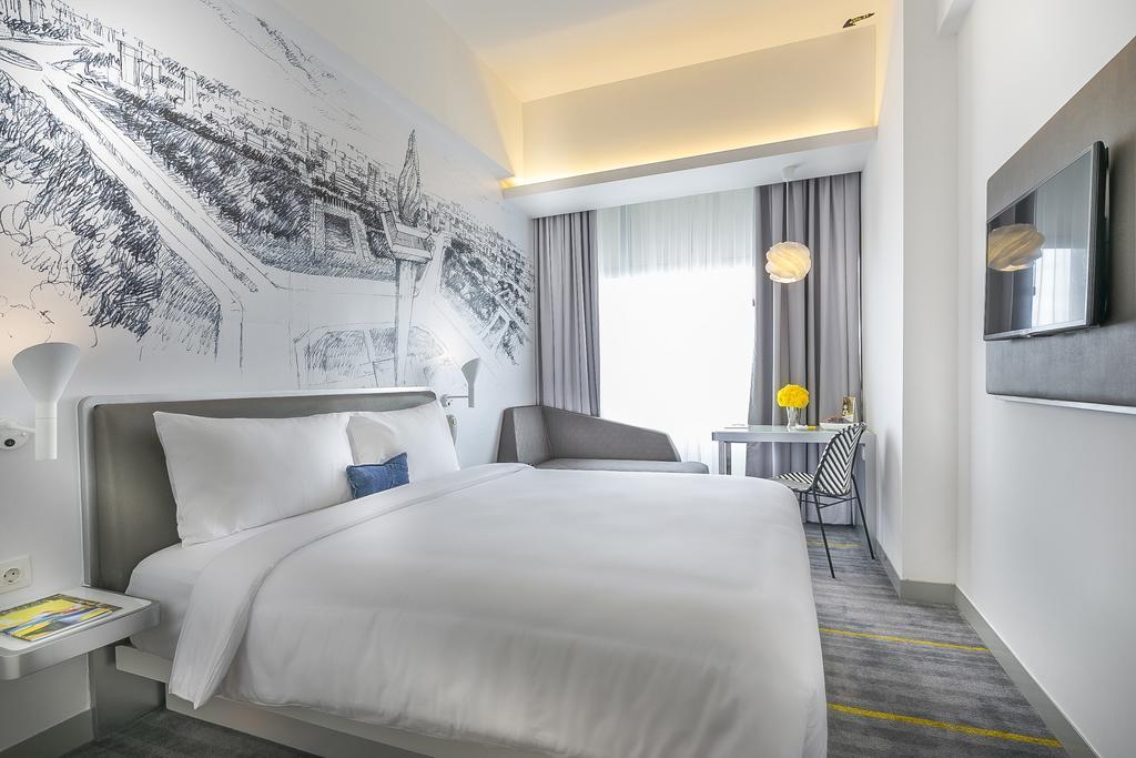 Yello Hotel Harmoni Jakarta Ngoại thất bức ảnh